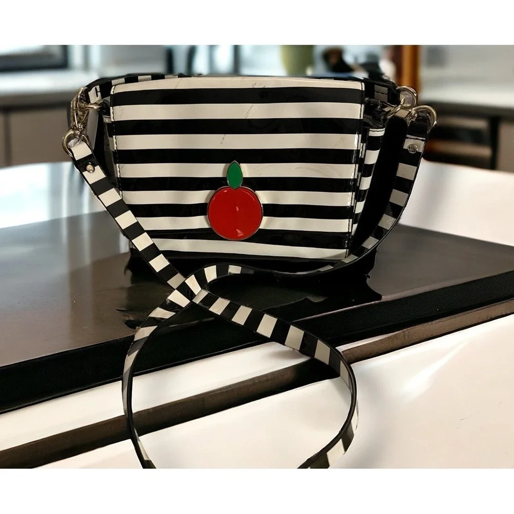 Kate Spade Darcel X KSNY Tobyn Big Apple Striped crossbody bag purse handbag EUC